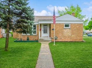 8255 N New England Ave, Niles, IL