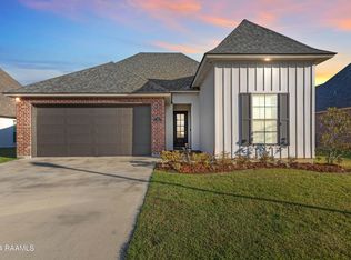 220 Gable Crest Dr, Lafayette, LA 70508