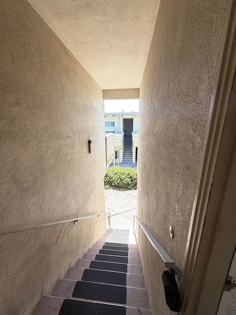 2217 Otis Drive — Photo 4