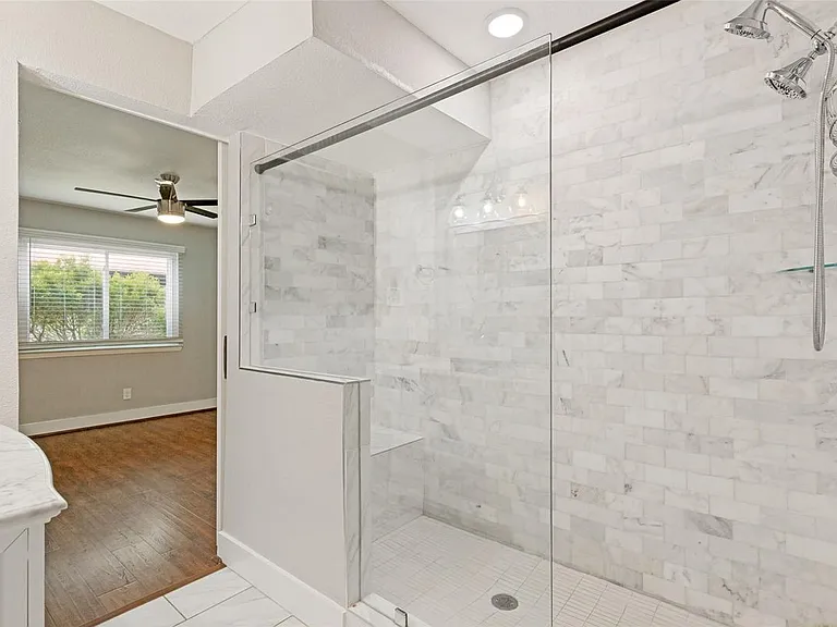 2114 Wheaton Dr — Photo 6