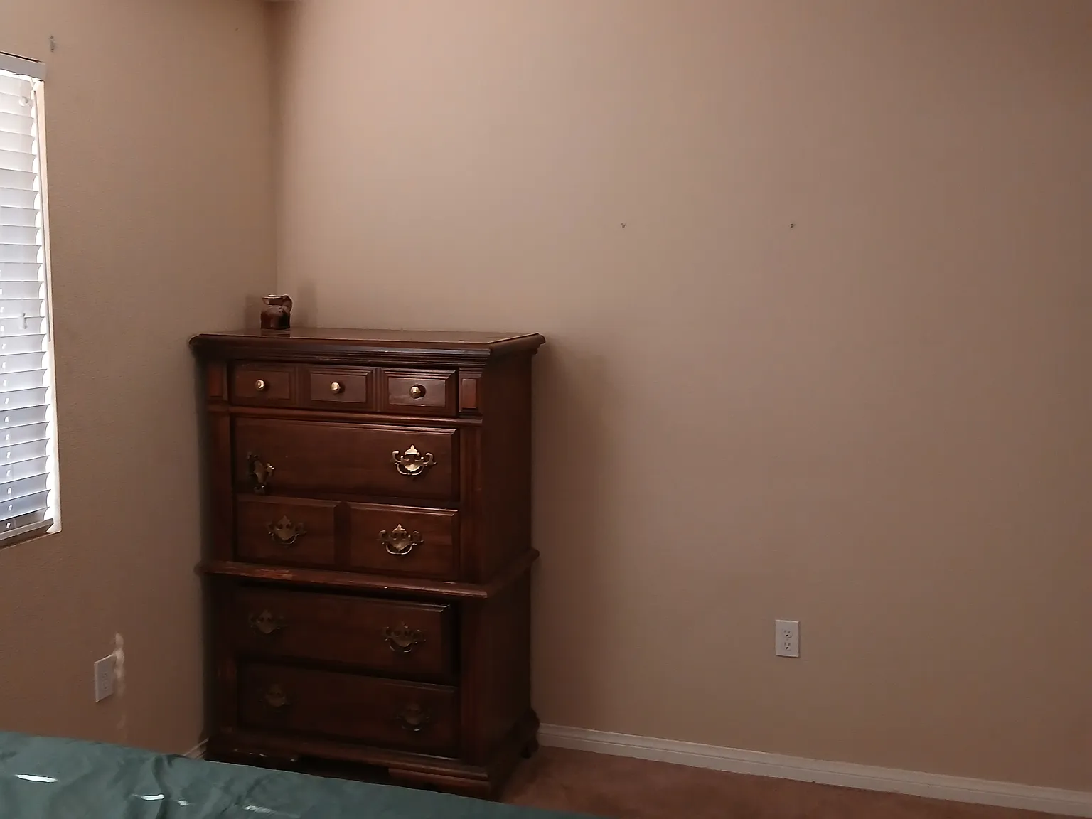 4 bed, 1657 sqft, $1,000 — Photo 1