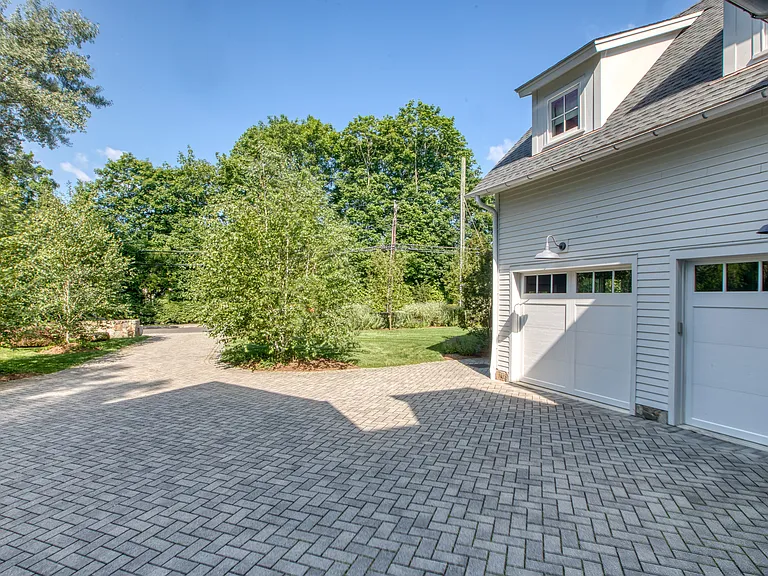507 River Rd — Photo 4