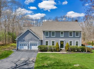 1 Oakridge Ln, Bozrah, CT 06334