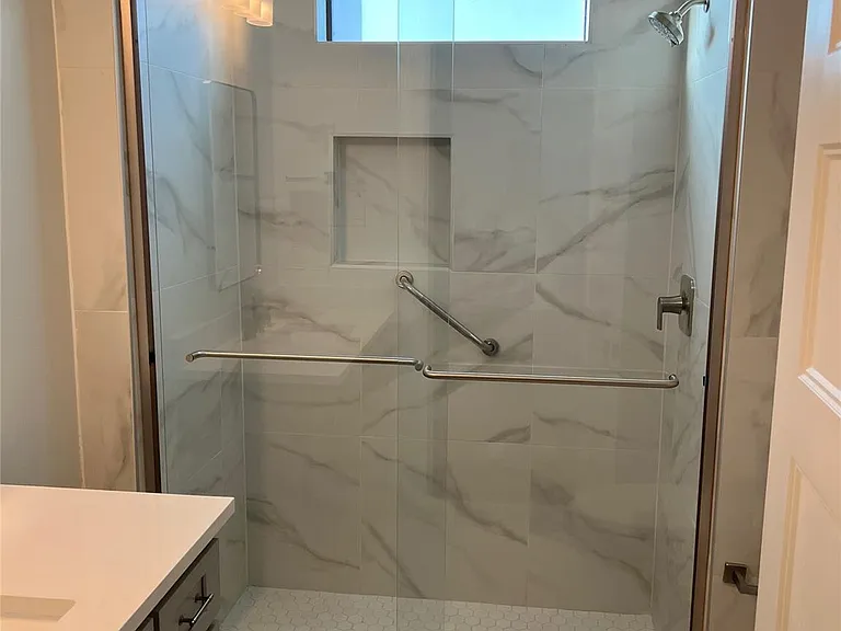 10330 Grove Row Ave — Photo 18