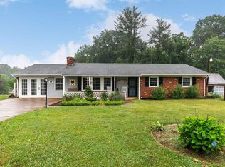 48 Sunny Ln, Stuarts Draft, VA 24477