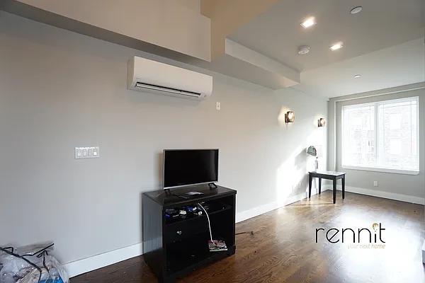 Rented by Rennit Inc. | media 39