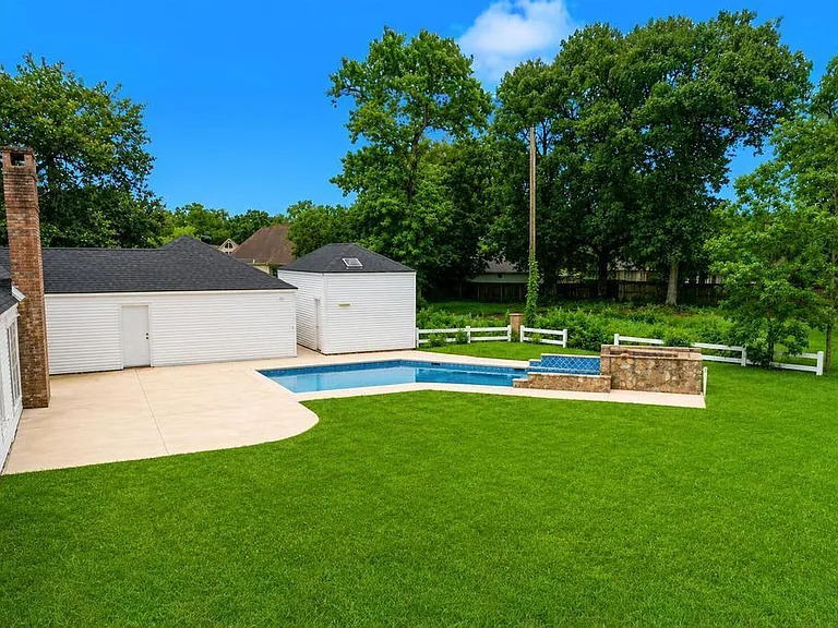 4409 Hillbrook Dr — Photo 46