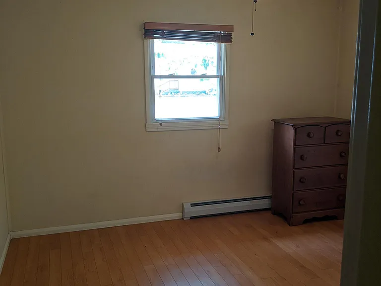 12 Patrick St — Photo 9