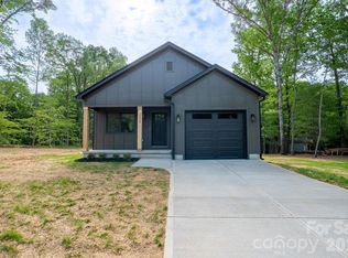 2424 Puetts Chapel Rd, Bessemer City, NC 28016