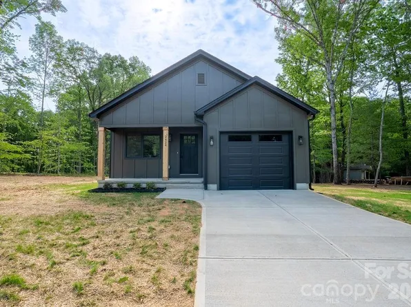 2424 Puetts Chapel Rd, Bessemer City, NC 28016