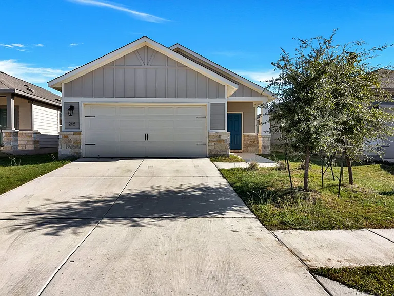 216 Syrah Ct — Photo 1