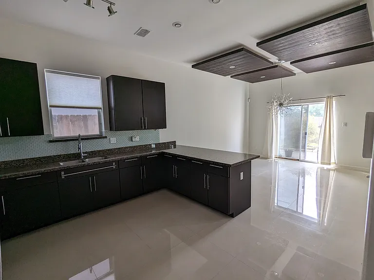 5211 Shalom Dr — Photo 24