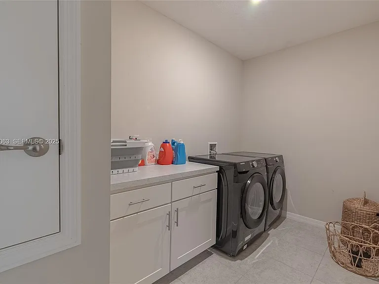 10609 SW Vasari Way — Photo 11