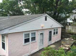431 Lakeside Blvd APT 4, Hopatcong, NJ 07843
