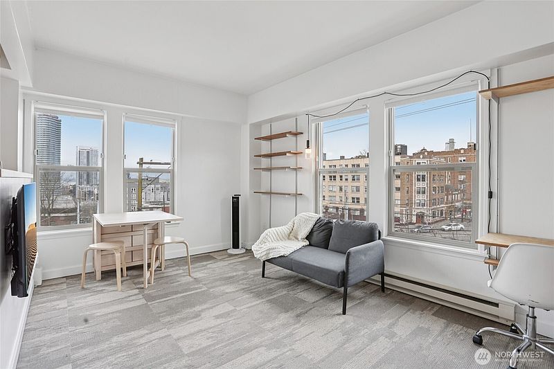 3rd image of 505 E Denny Way #301