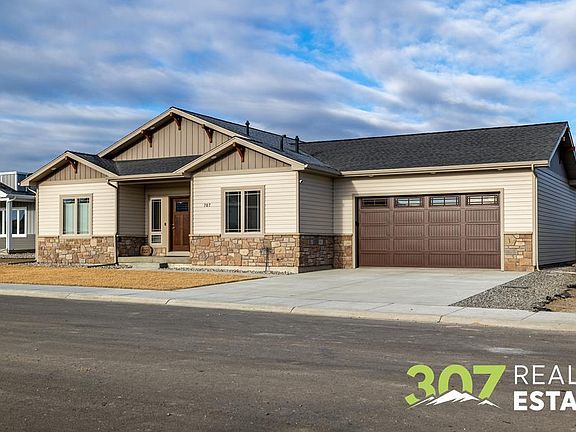 2nd image of 707 Go Around Loop