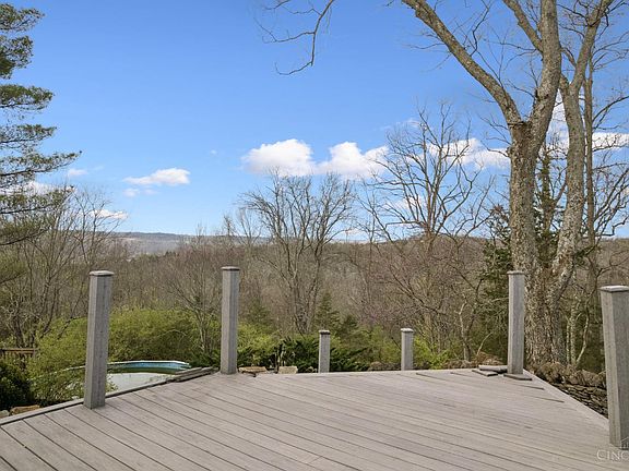 5th image of 5323 Buck Run Rd