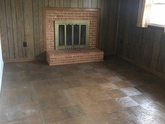 2nd image of 15333 Blueridge View Dr