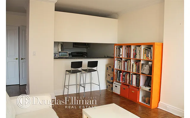 Rented by Douglas Elliman | media 26