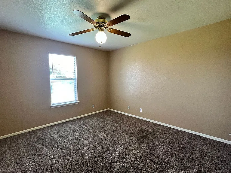 1007 Circle M Dr #C — Photo 14