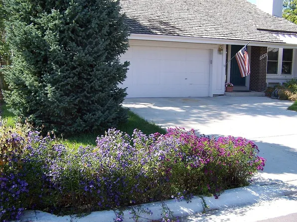 10477 E Weaver Cir, Englewood, CO 80111