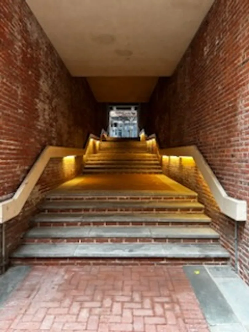 Welcome to Urban Elegance in the Heart of Historic Old City, Philadelphia — Photo 1