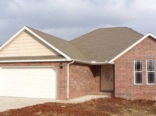 219 W Pheasant Ln, Willard, MO 65781