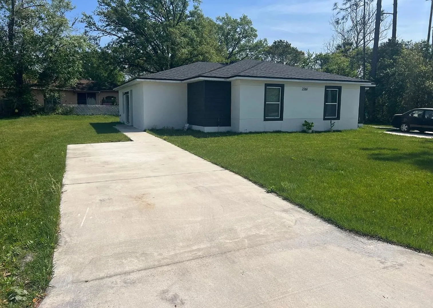 2261 Florida Dr — Photo 1