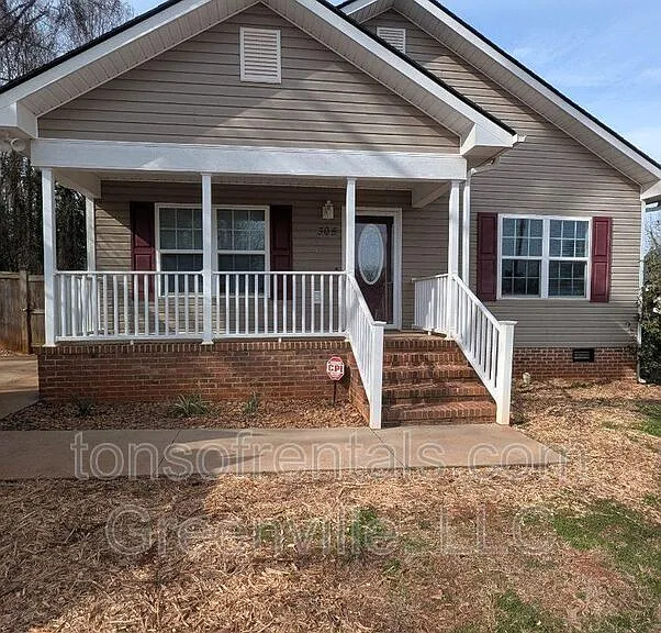 305 Scott St — Photo 1