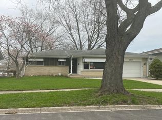 3235 Newcastle Rd, Waukegan, IL 60087