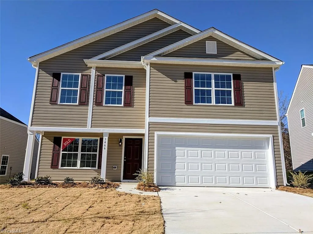 4 bed, 2.5 bath, 2220 sqft, $2,150 — Photo 1