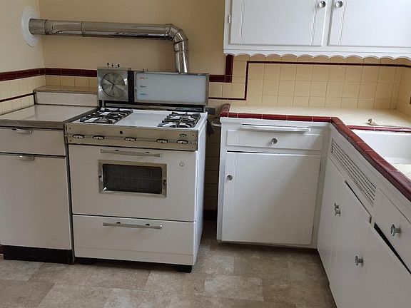 5th image of 1219 Lawton St