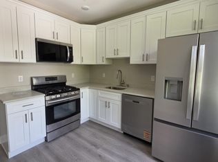 218 Dwight St Floor 2, Jersey City, NJ 07305