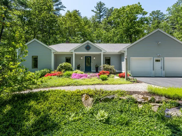 19 Conifer Ridge Road, Cumberland, ME 04110