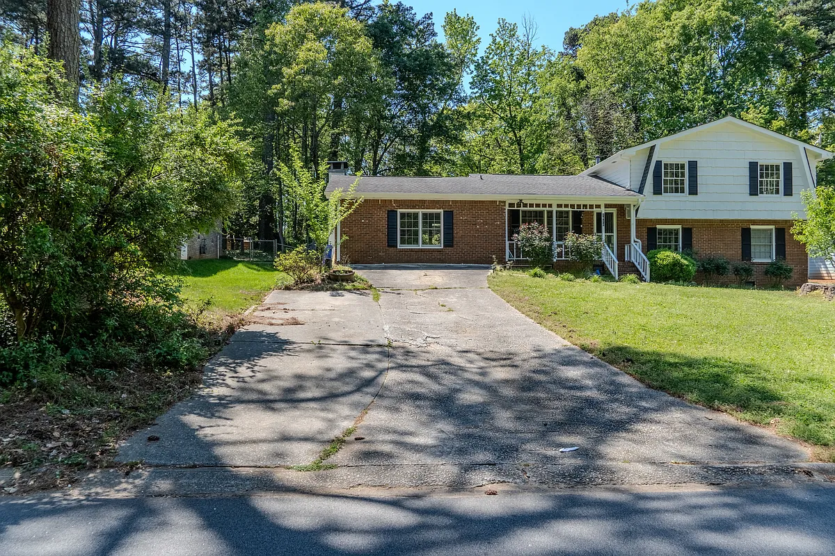 Building Photo - 1616 Drayton Woods Dr