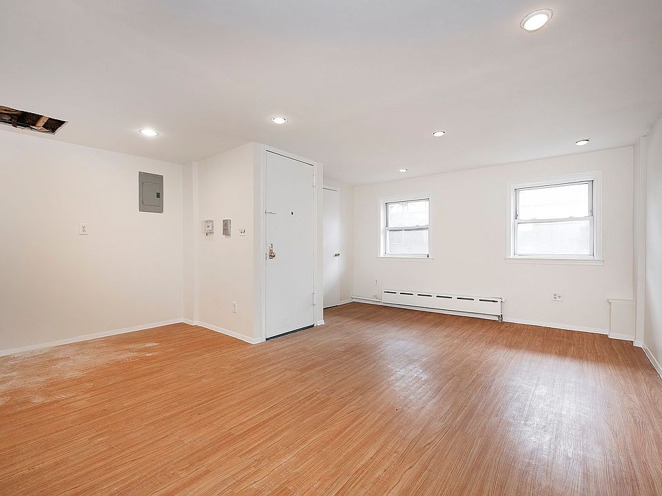 1st image of 84 Hoyt St #1F