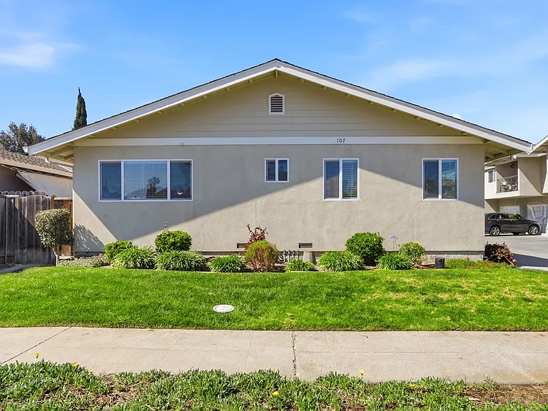107 Kim Louise Dr #1 — Photo 30