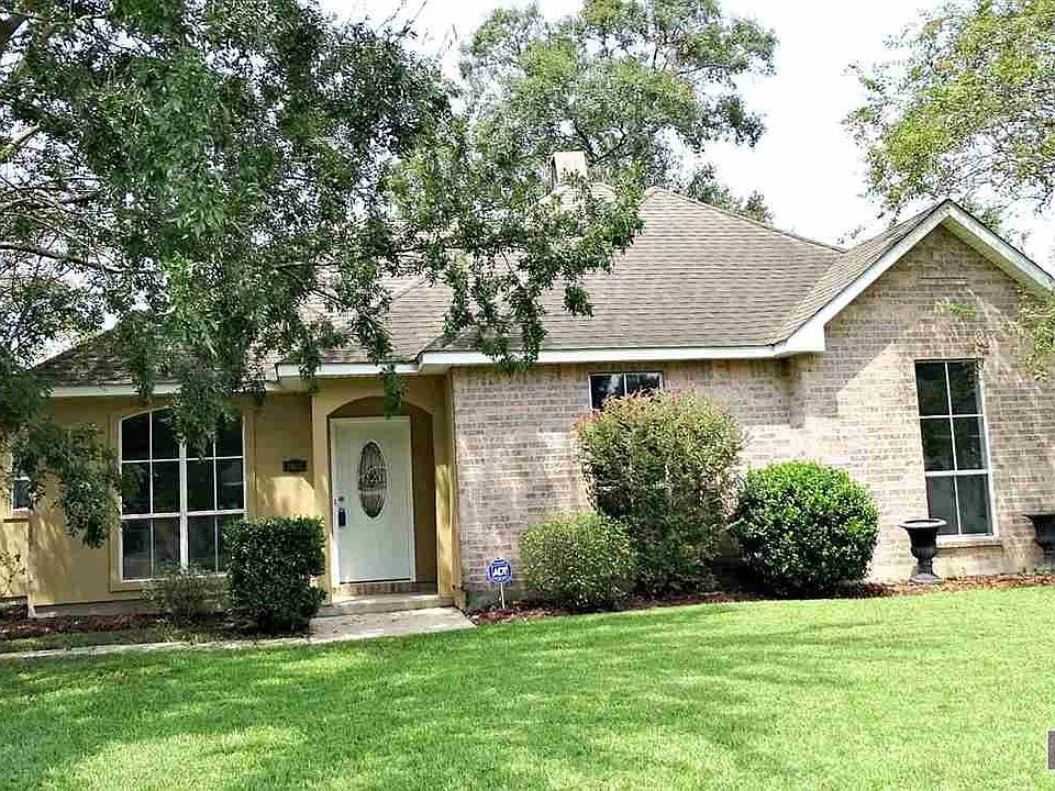 1st image of 2043 Falconcrest Dr