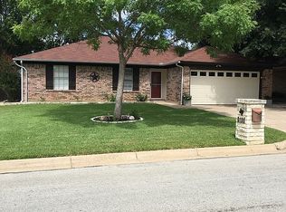6406 Walnut Springs Dr, Arlington, TX 76001