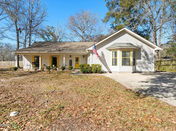 3312 Albatross Dr, Gautier, MS 39553