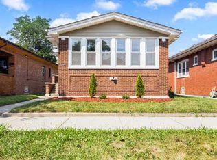 7530 S Cregier Ave, Chicago, IL 60649