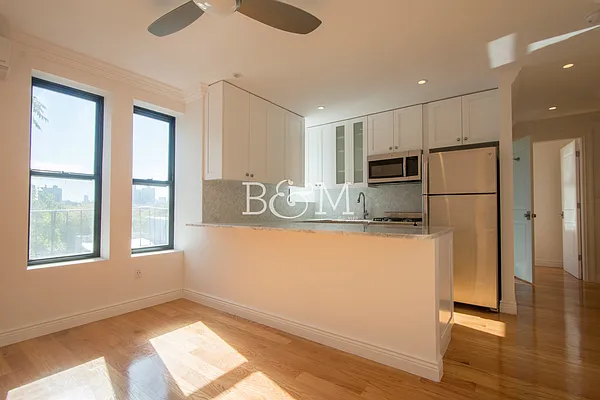 Rented by Brick&Mortar | media 10