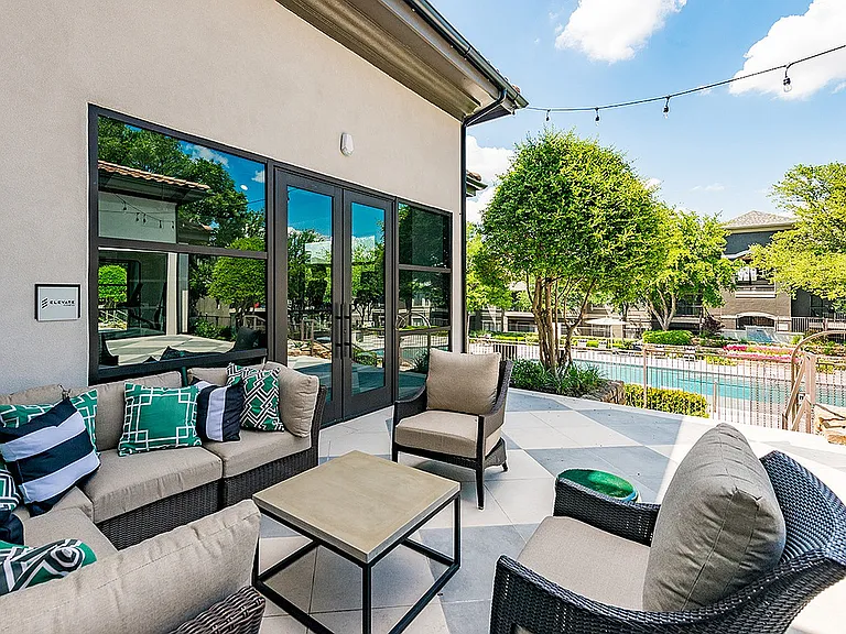 Walnut Hill Las Colinas — Photo 15
