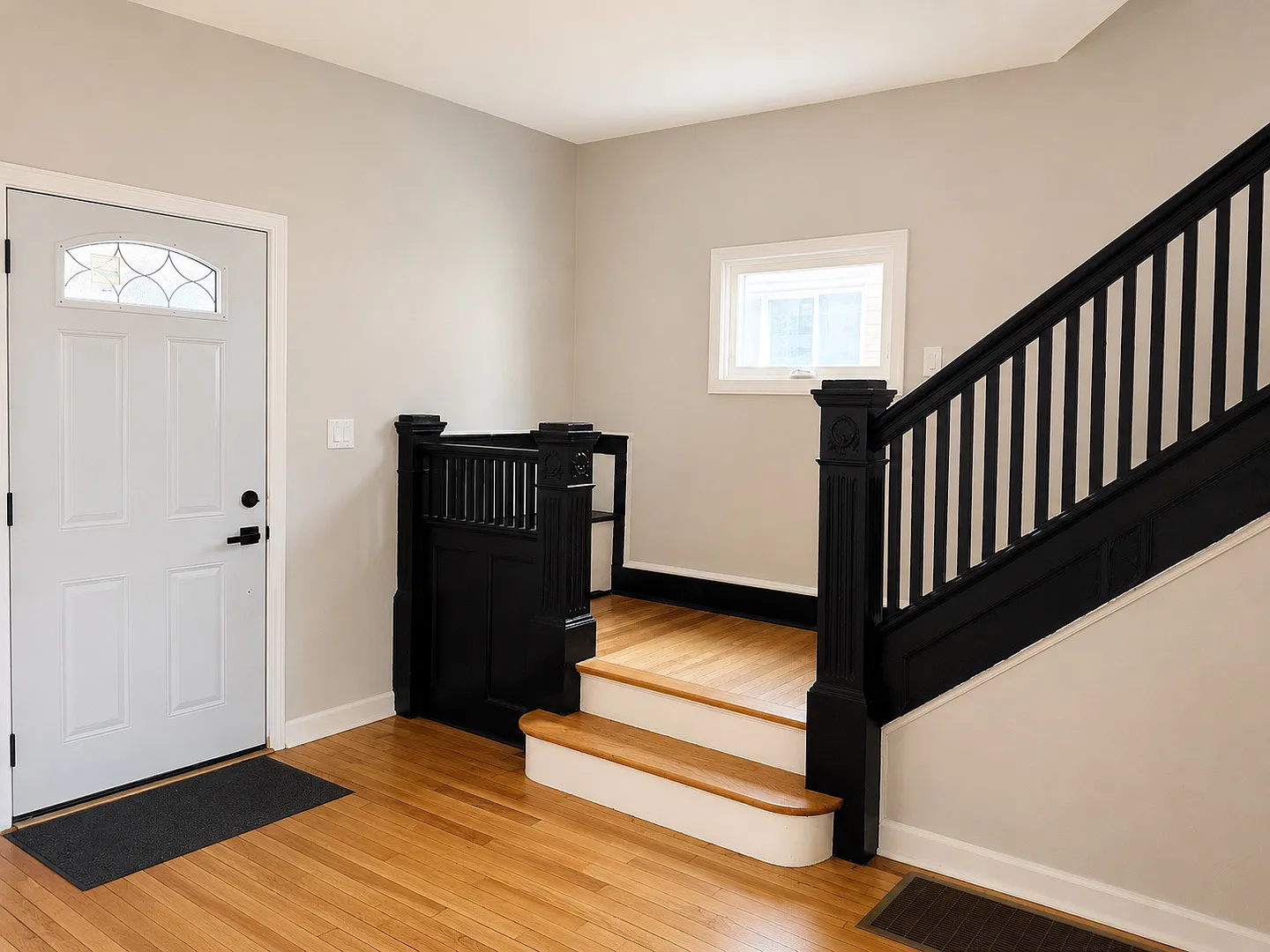 4 bed, 2.5 bath, 1518 sqft, $2,500 — Photo 3
