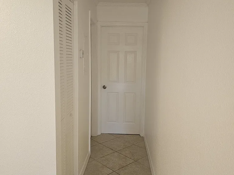 2501 Harn Blvd #H10 — Photo 5