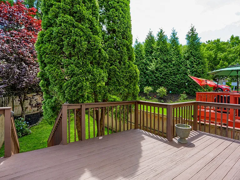 437 Ashton Ln — Photo 29