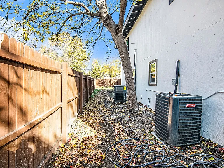 408 Dawson Cir #B — Photo 21