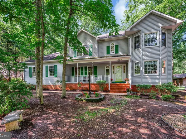 102 Hillside Dr, Locust Grove, VA 22508