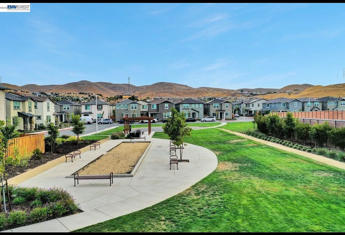 Verve Ct, Pittsburg — Photo 3