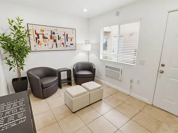 630 8th Ave APT 2, San Diego, CA 92101